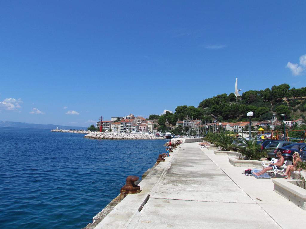 Casa Rosada Hotel Podgora Buitenkant foto