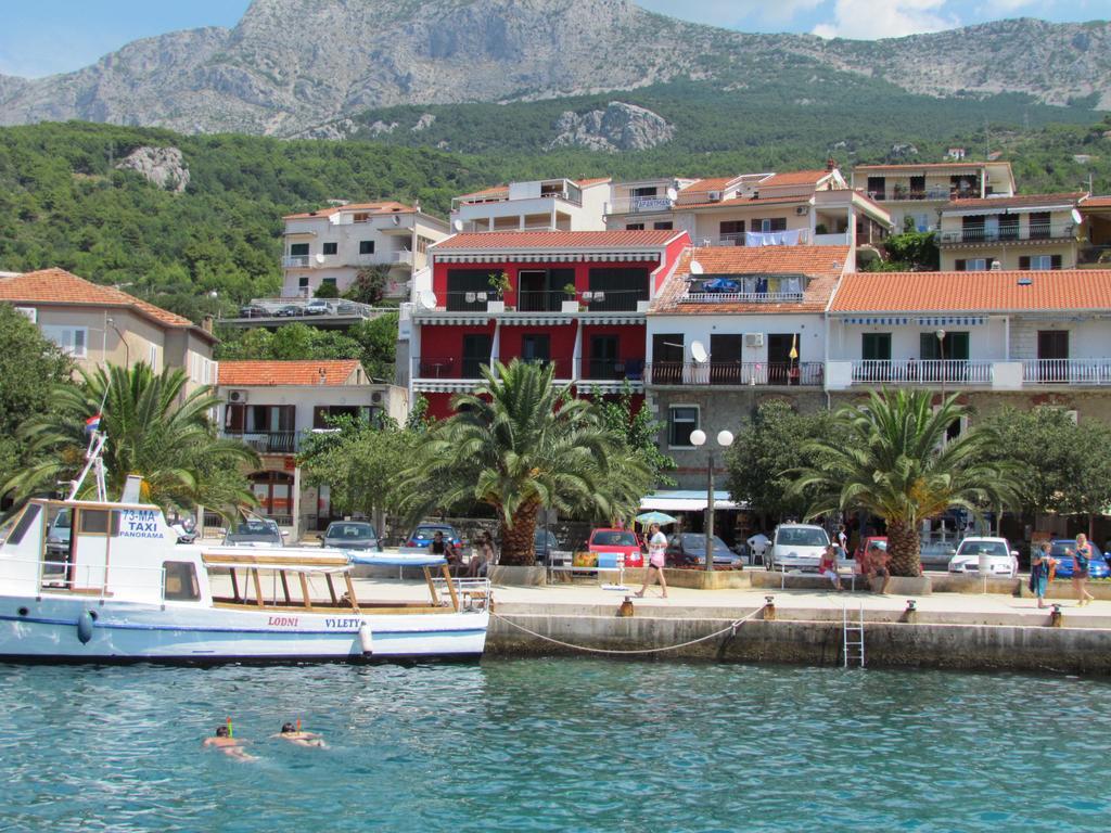 Casa Rosada Hotel Podgora Buitenkant foto