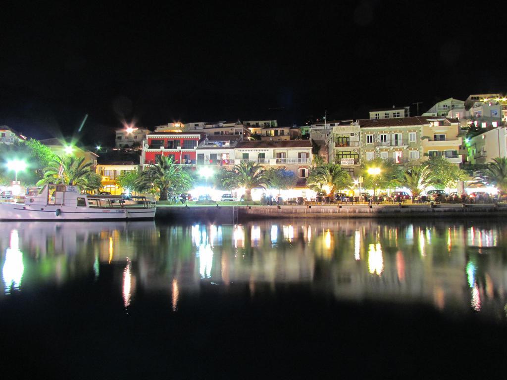 Casa Rosada Hotel Podgora Buitenkant foto