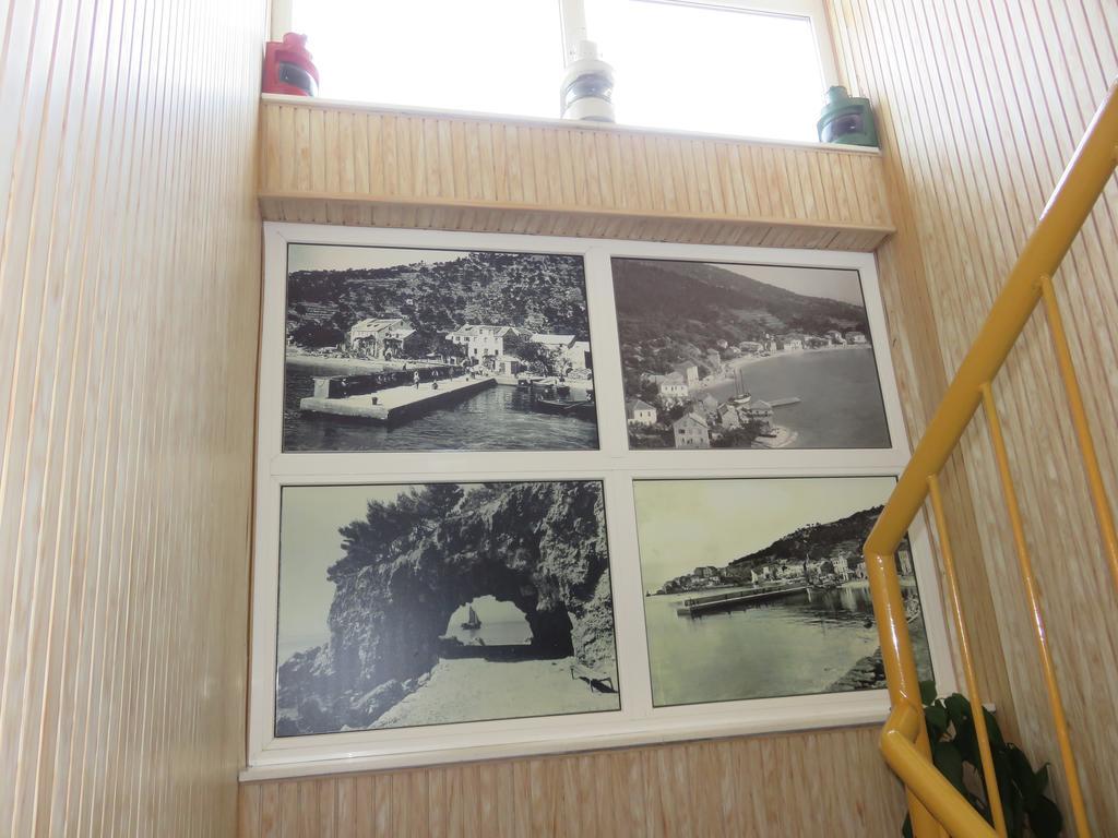 Casa Rosada Hotel Podgora Buitenkant foto
