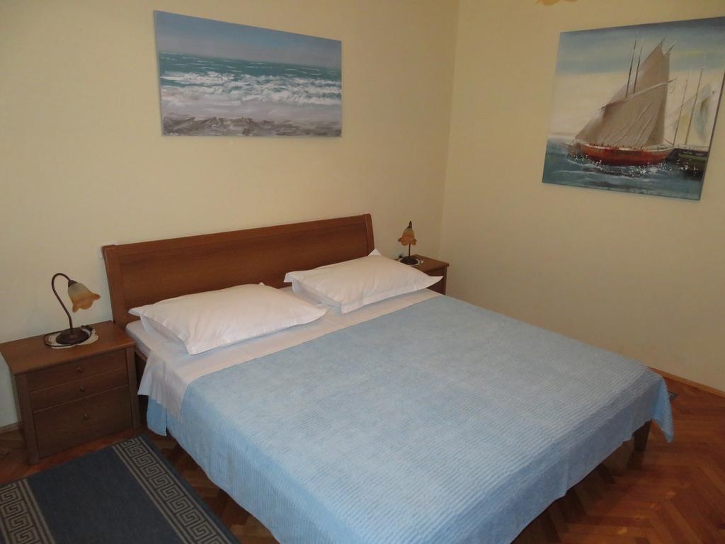 Casa Rosada Hotel Podgora Buitenkant foto