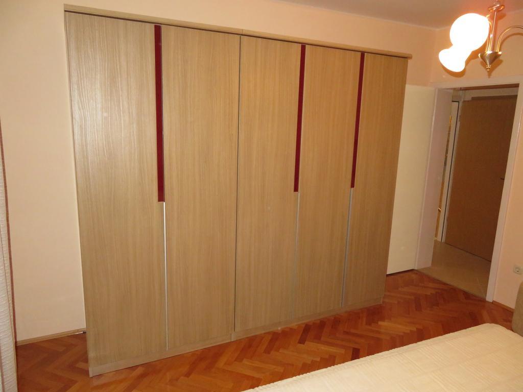 Casa Rosada Hotel Podgora Kamer foto