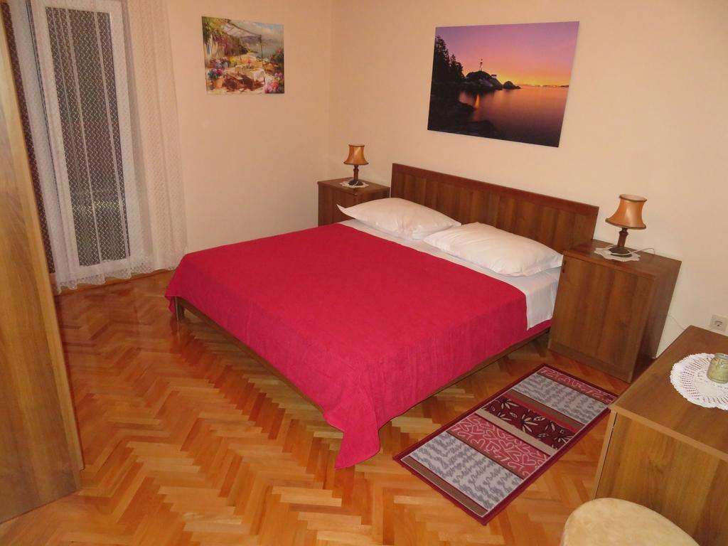 Casa Rosada Hotel Podgora Buitenkant foto
