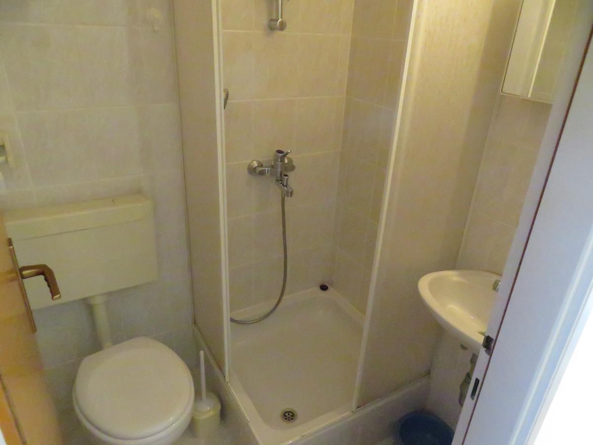 Casa Rosada Hotel Podgora Kamer foto