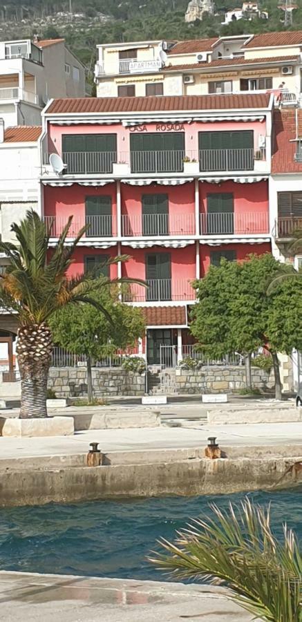 Casa Rosada Hotel Podgora Buitenkant foto